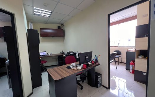 Oficina 204 – Edificio Vista al parque